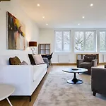 Apartmán 3 Bedroom With Balcony