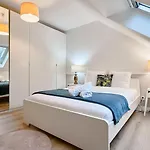 Apartmán 3 Bedroom With Balcony