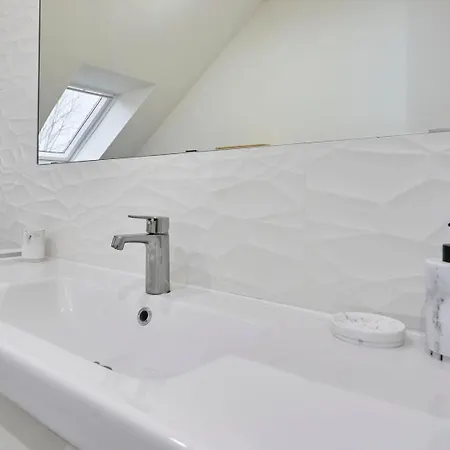 3 Bedroom With Balcony *